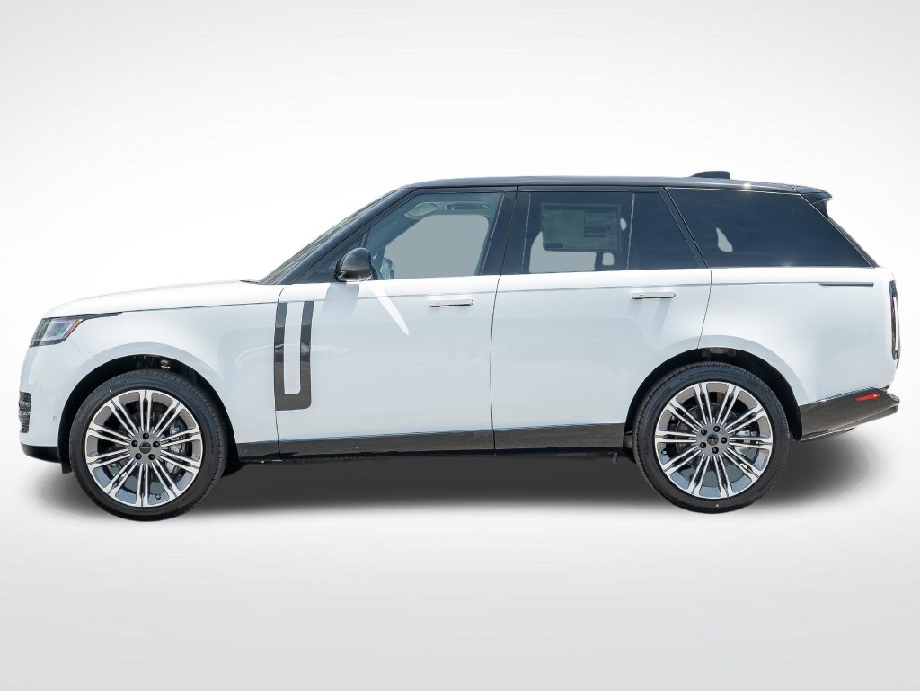 New 2026 White Land Rover SE image 7