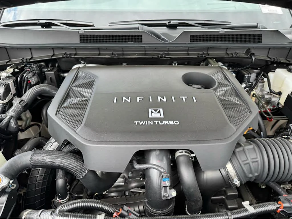 New 2026 2T RADIANT WHIT INFINITI Autograph 4WD image 21