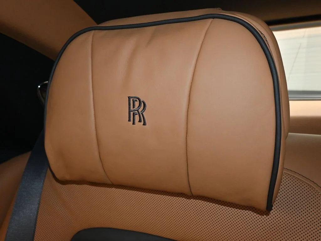 Certified Used 2022 Gray Rolls-Royce  image 19
