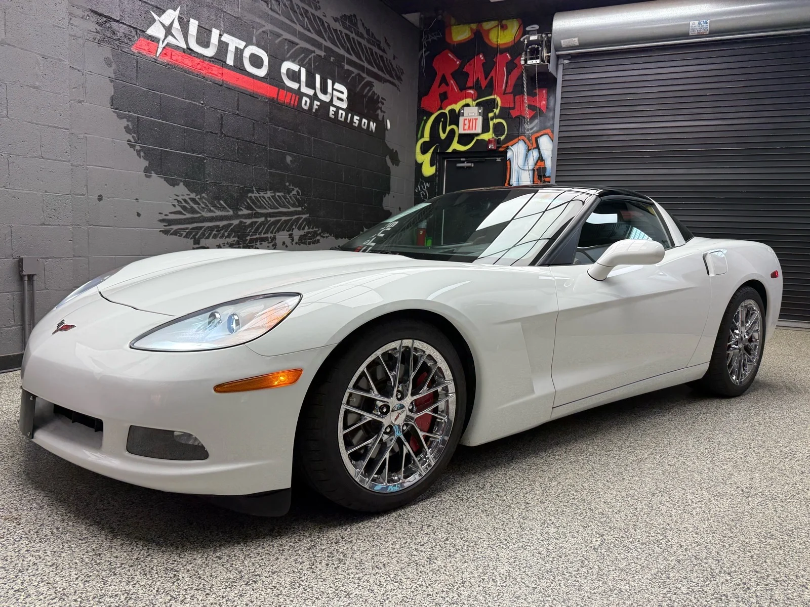 Used 2012 Arctic White (10u) Chevrolet Base image 3