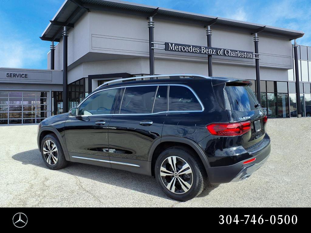 2025 Mercedes Benz GLB 250 4MATIC photo 4