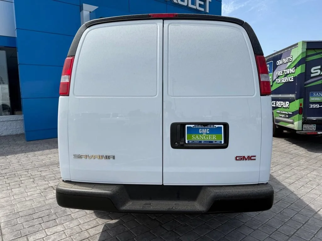 New 2026 Summit White GMC Work Van image 8