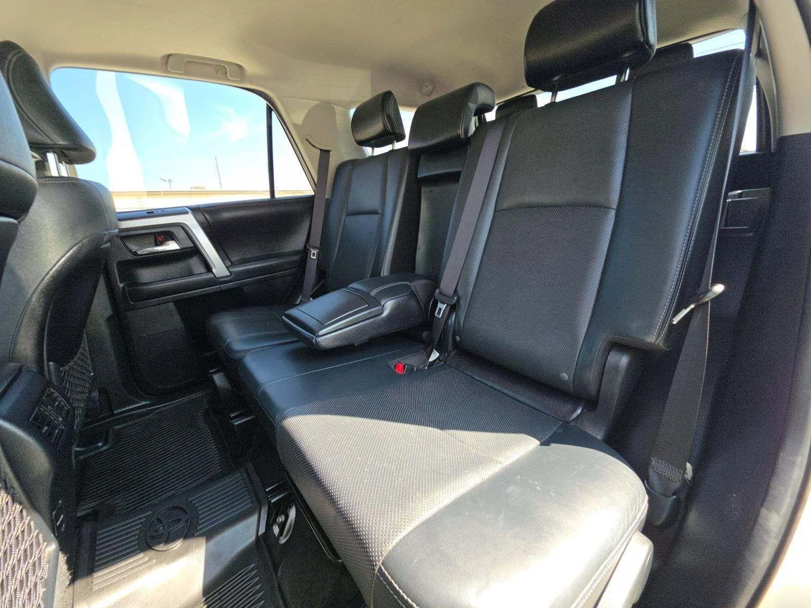 Used 2017 Blizzard Pearl Toyota Limited image 8