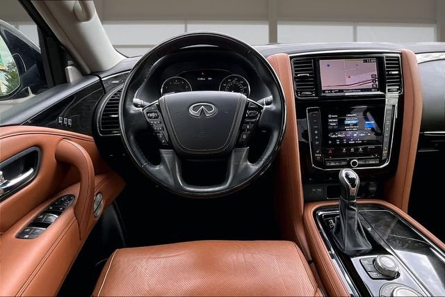 Used 2020  INFINITI  image 5