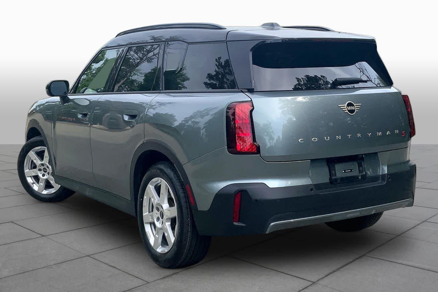Used 2025 Smokey Green Metallic MINI S image 11