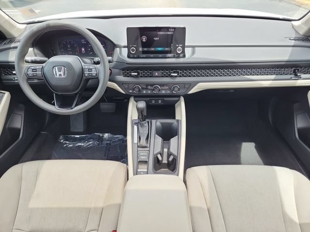 2025 Honda Accord SE - Photo 14