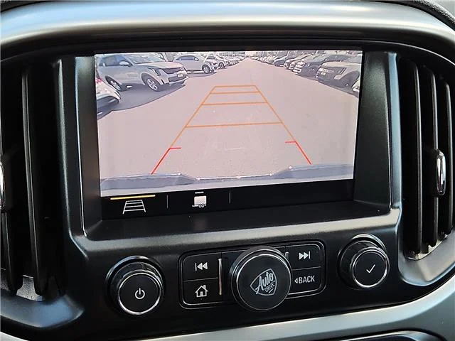 Used 2020 Satin Steel Metallic Chevrolet LT 4x2 Crew Cab 5 ft. box 128.3 in. WB image 18