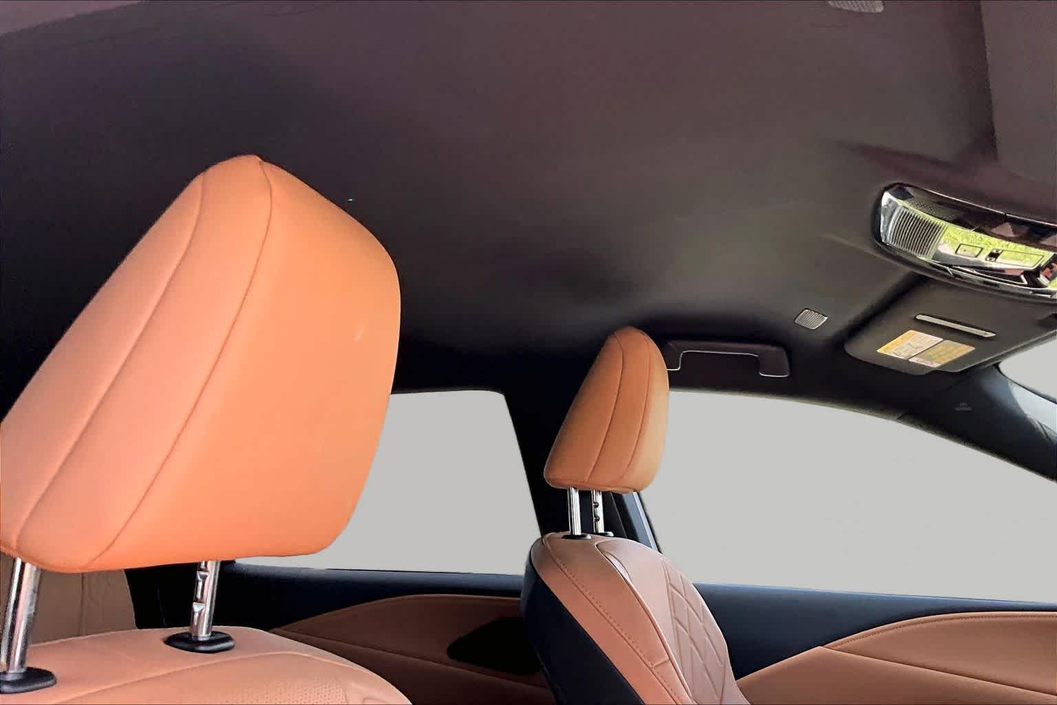 Used 2025 Matador Red Mica Lexus  image 14
