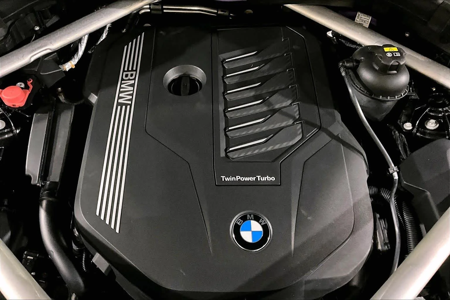 Used 2023 Dark Graphite Metallic BMW xDrive40i image 30