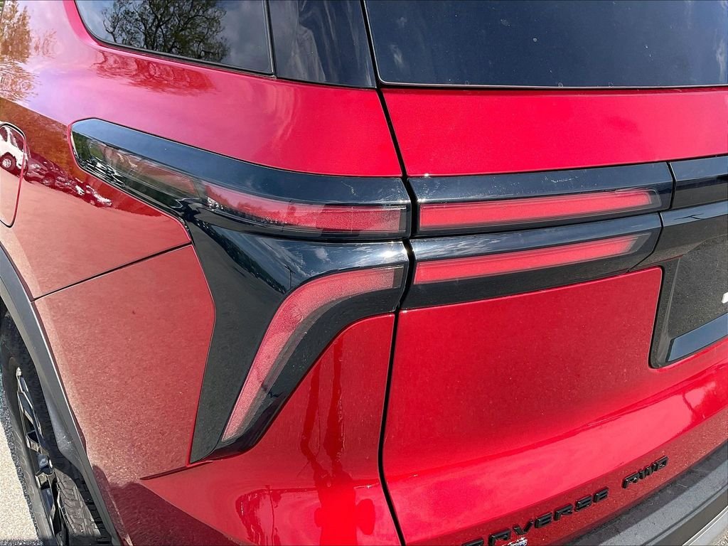 Used 2025 Radiant Red Tintcoat Chevrolet Z71 image 32