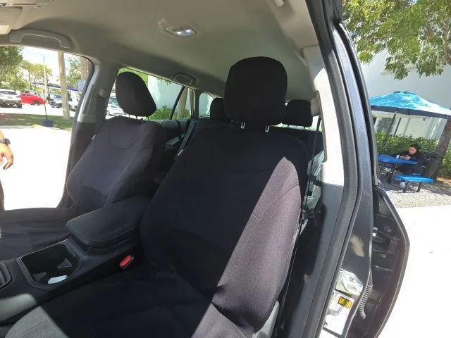 Used 2024 Gray Subaru 2.5i image 8