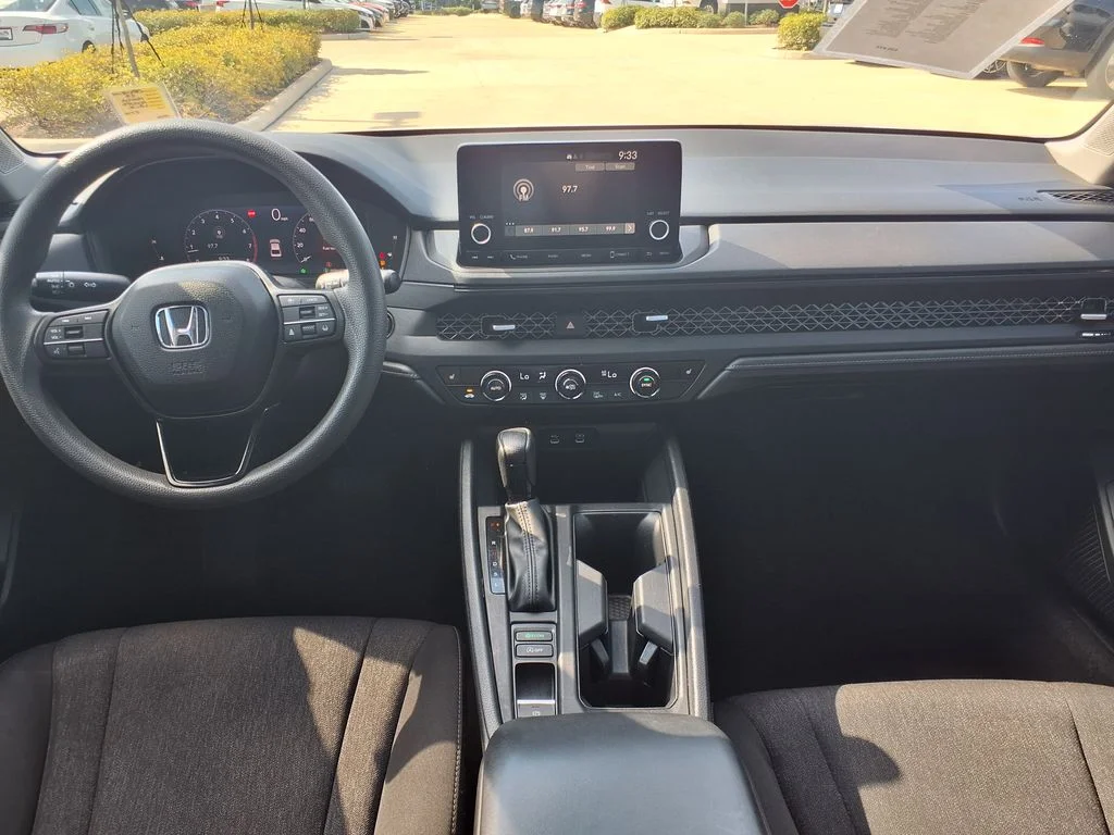Used 2023 White Honda EX image 18