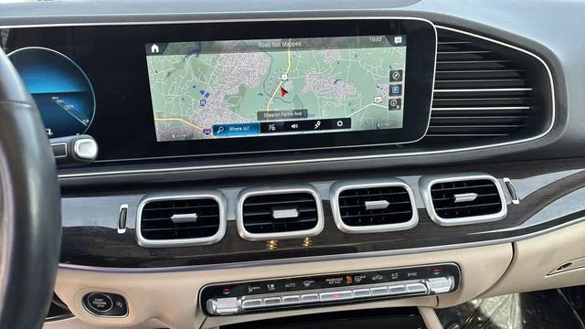 Used 2022 Gray Mercedes-Benz 4MATIC® image 26