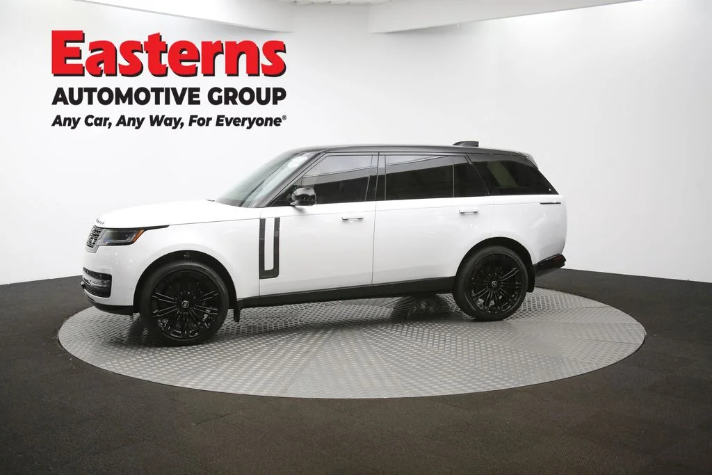 Used 2024 White Land Rover Autobiography image 61