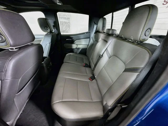 Used 2024 Blue Chevrolet ZR2 image 25