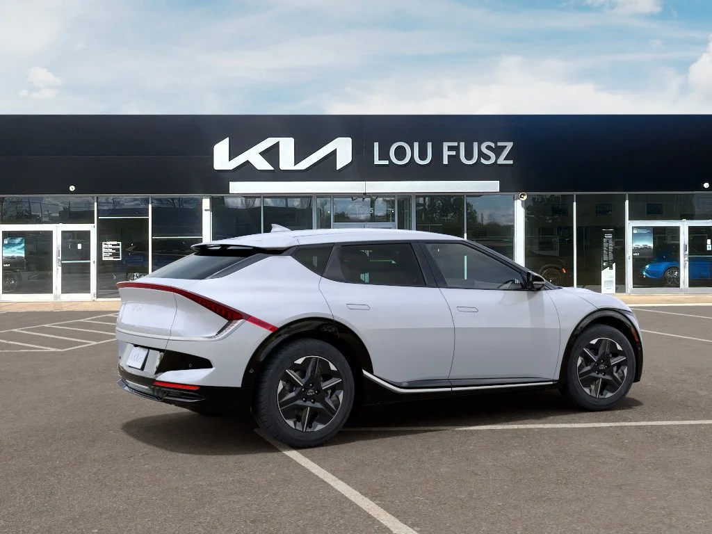 New 2026 Glacial White Pearl Kia Wind image 6