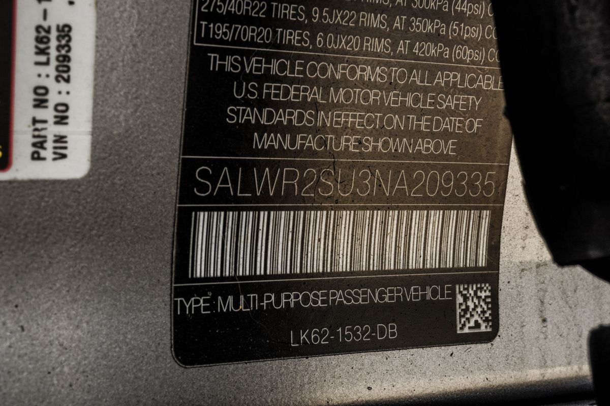 Used 2022 Silver Land Rover HSE Silver Edition image 43