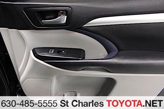 Certified Used 2018 MIDNIGHT BLACK METALLIC Toyota  image 18