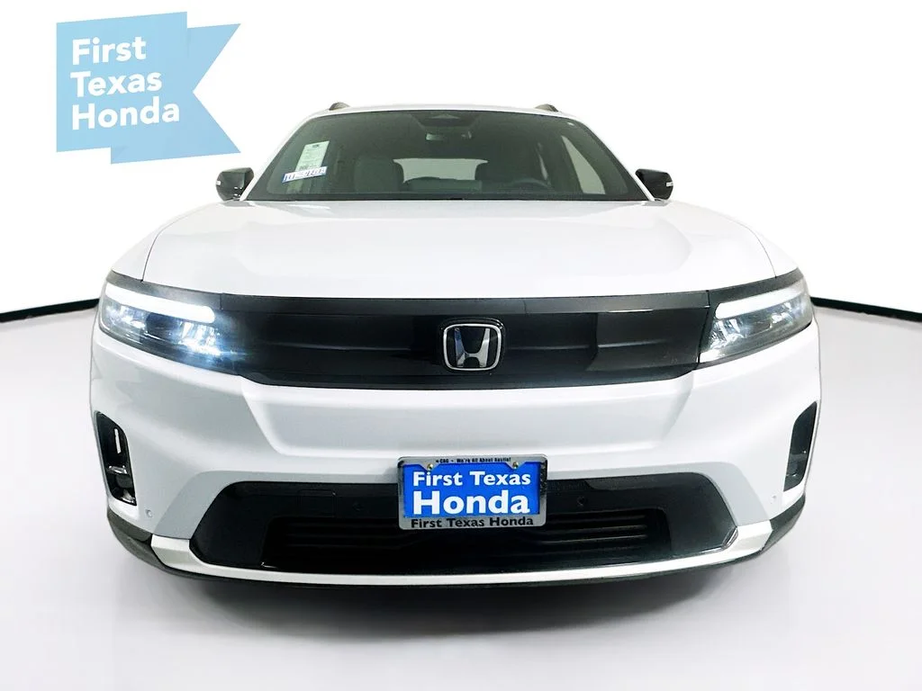 New 2026 Frostline White Pearl Honda Touring image 3