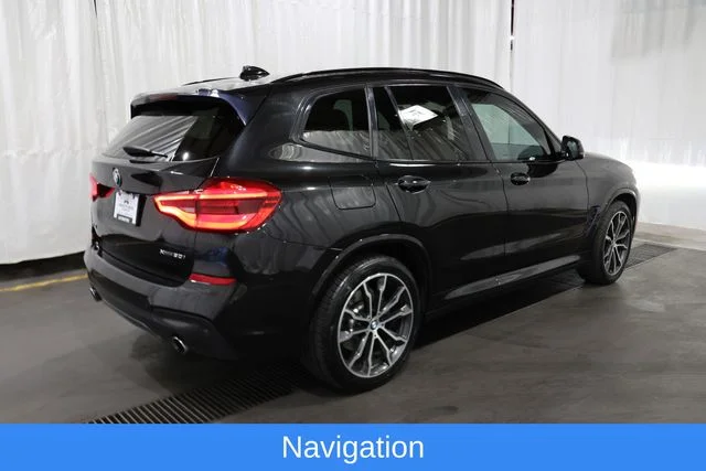 Used 2021 Black BMW xDrive30i image 3