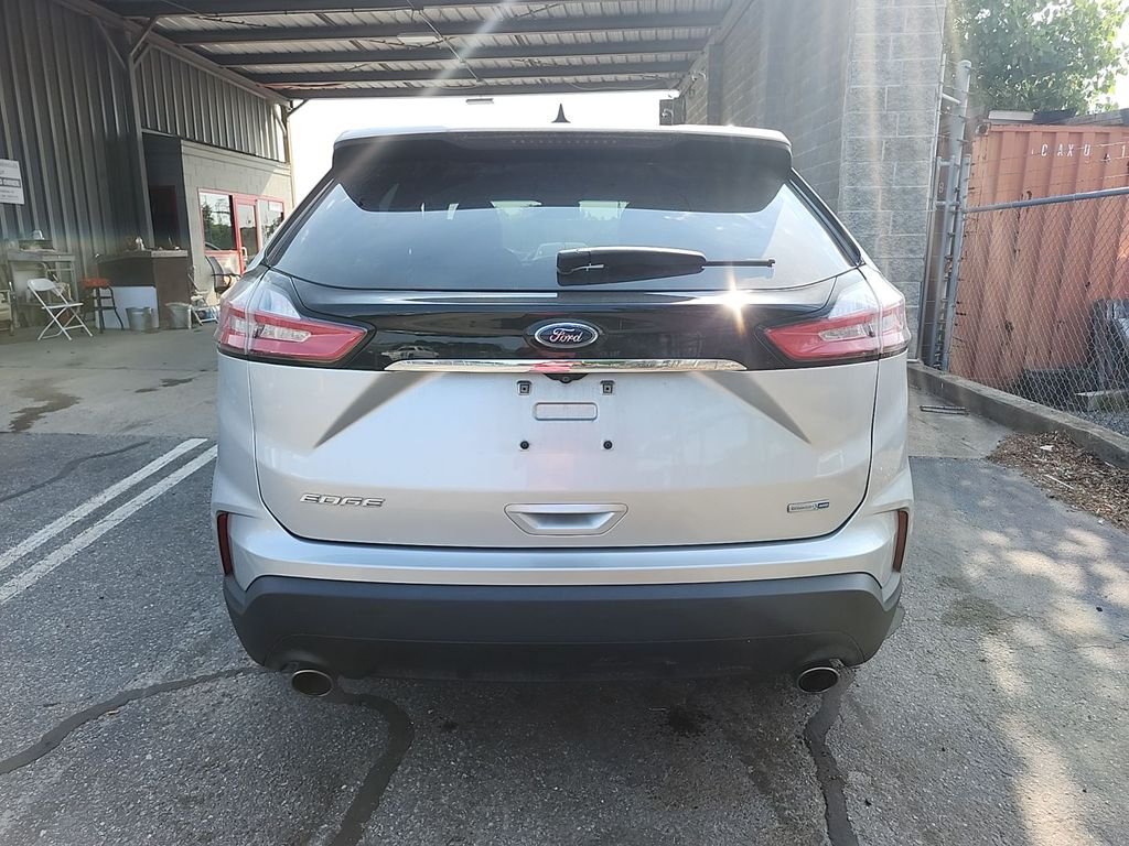 Used 2019 Silver Ford SE image 8
