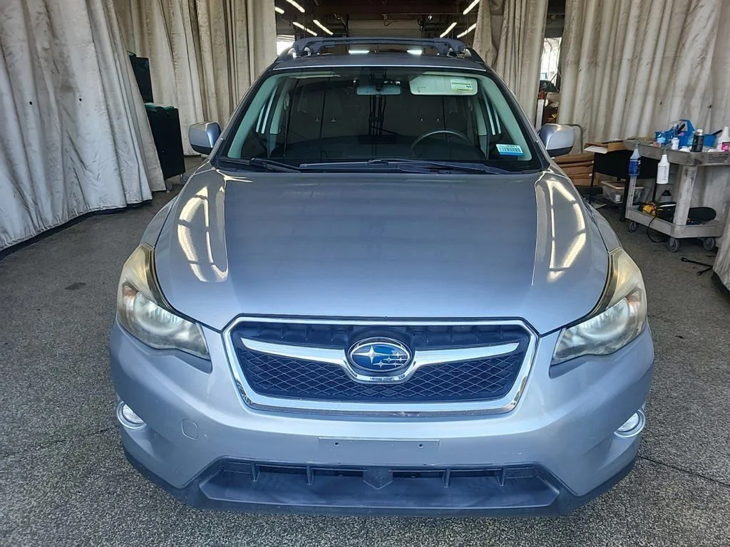Used 2014 Silver Subaru 2.0i Premium image 10