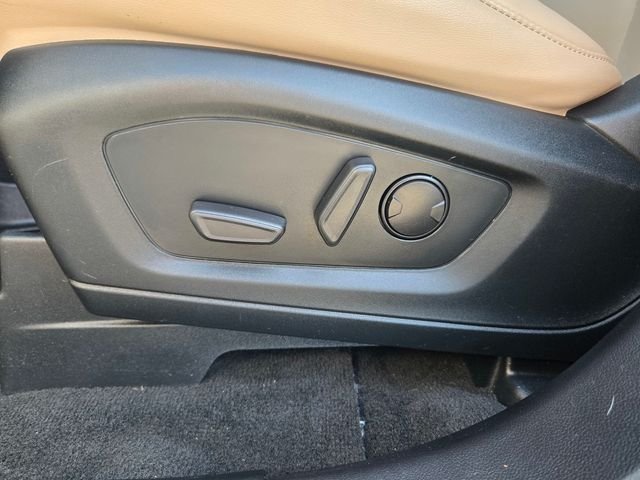 Used 2022 Blue Ford XLT image 12