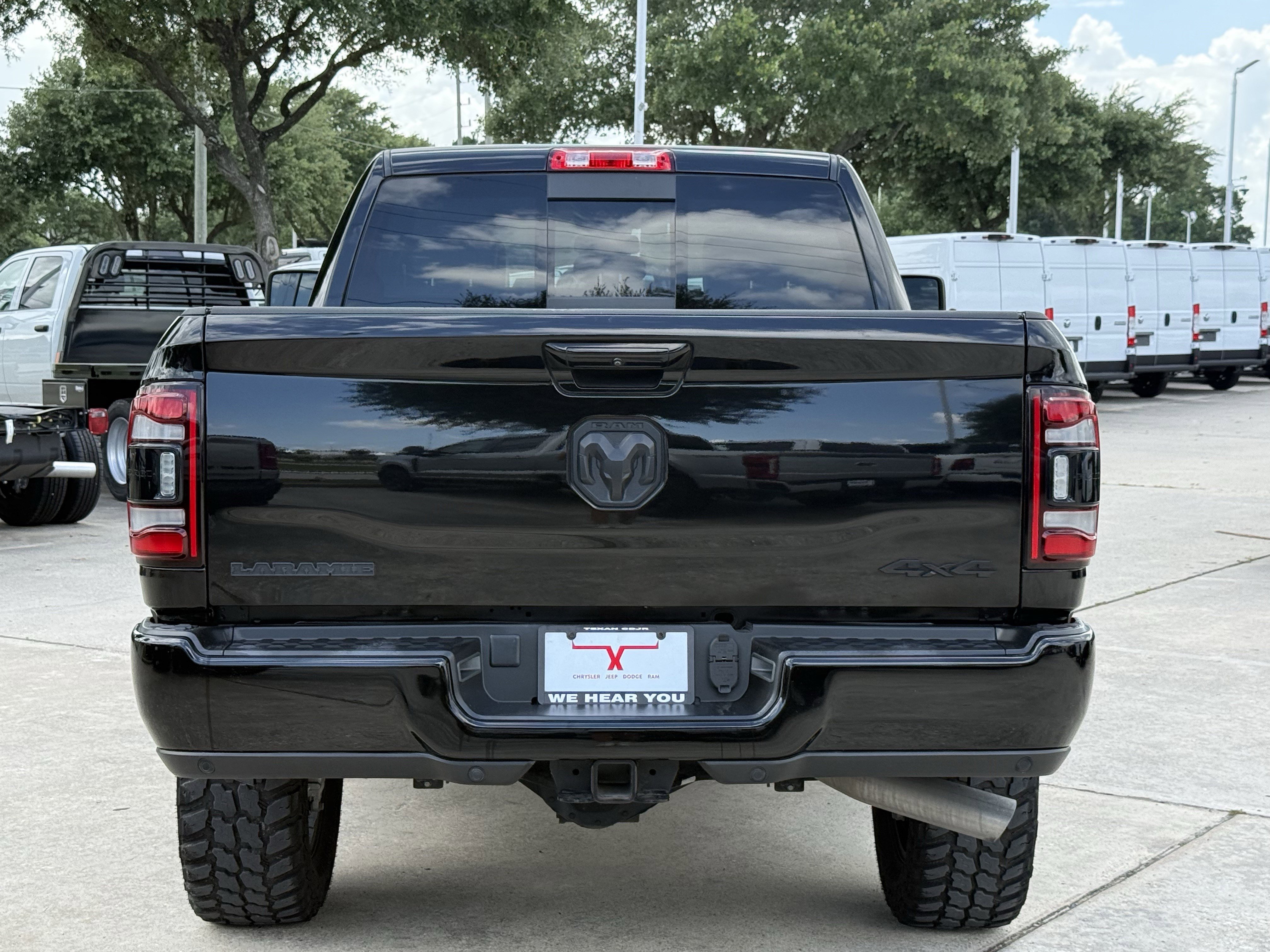 Used 2024 Diamond Black Crystal Pearlcoat Ram Laramie image 5