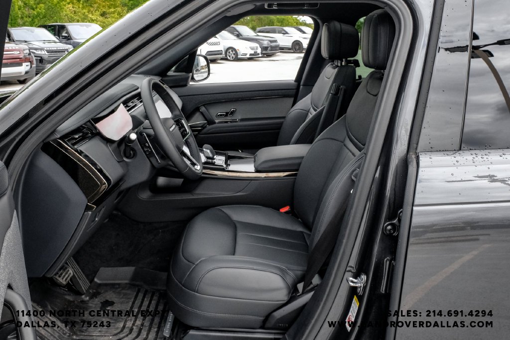 New 2026 Carpathian Gray Land Rover SE image 36