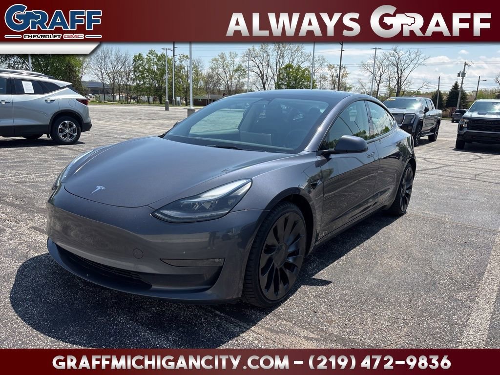 2023 Tesla Model 3 Performance's photo