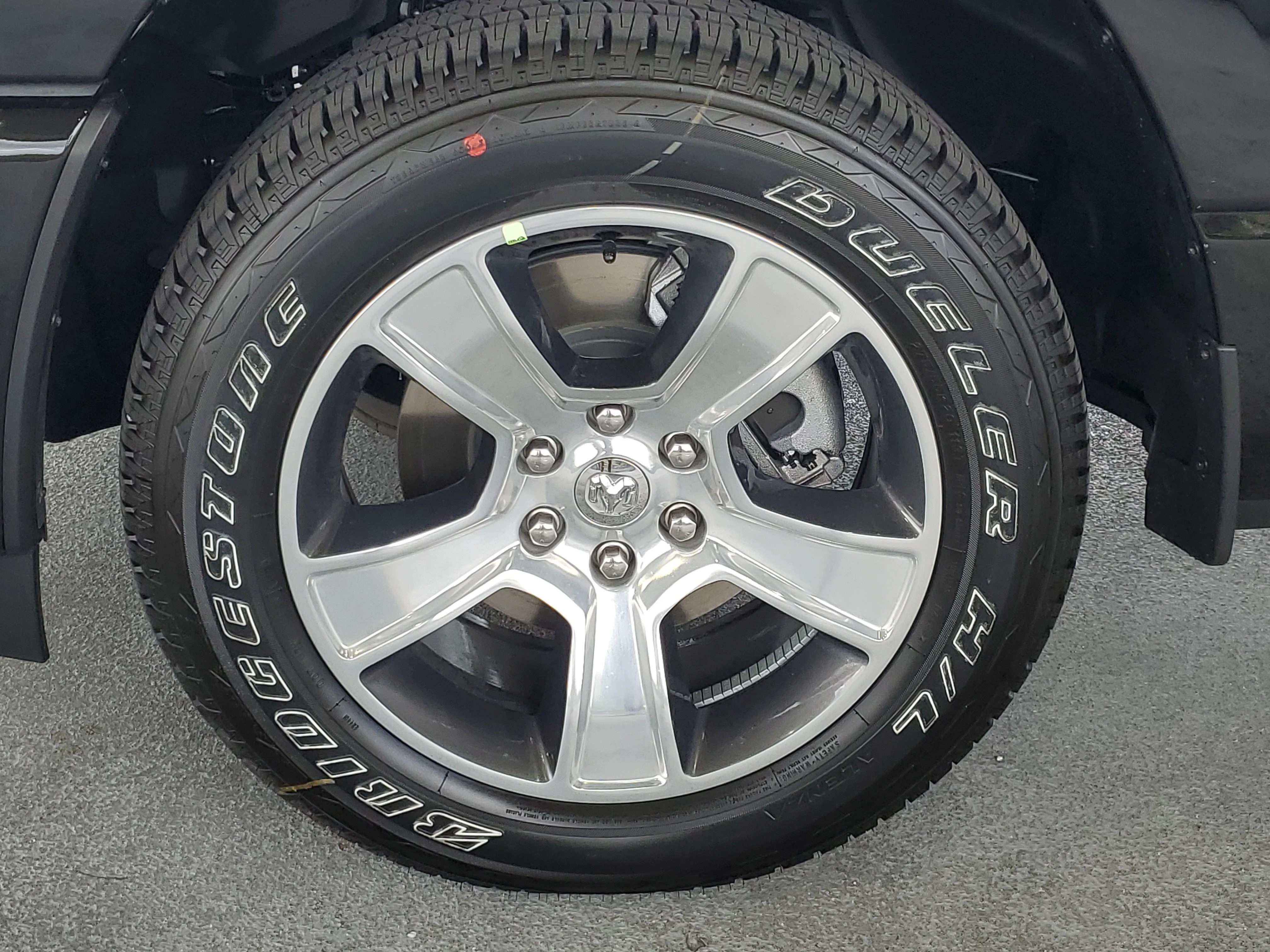 New 2026 Diamond Black Crystal Pearl-Coat Exterior Paint RAM Express image 4