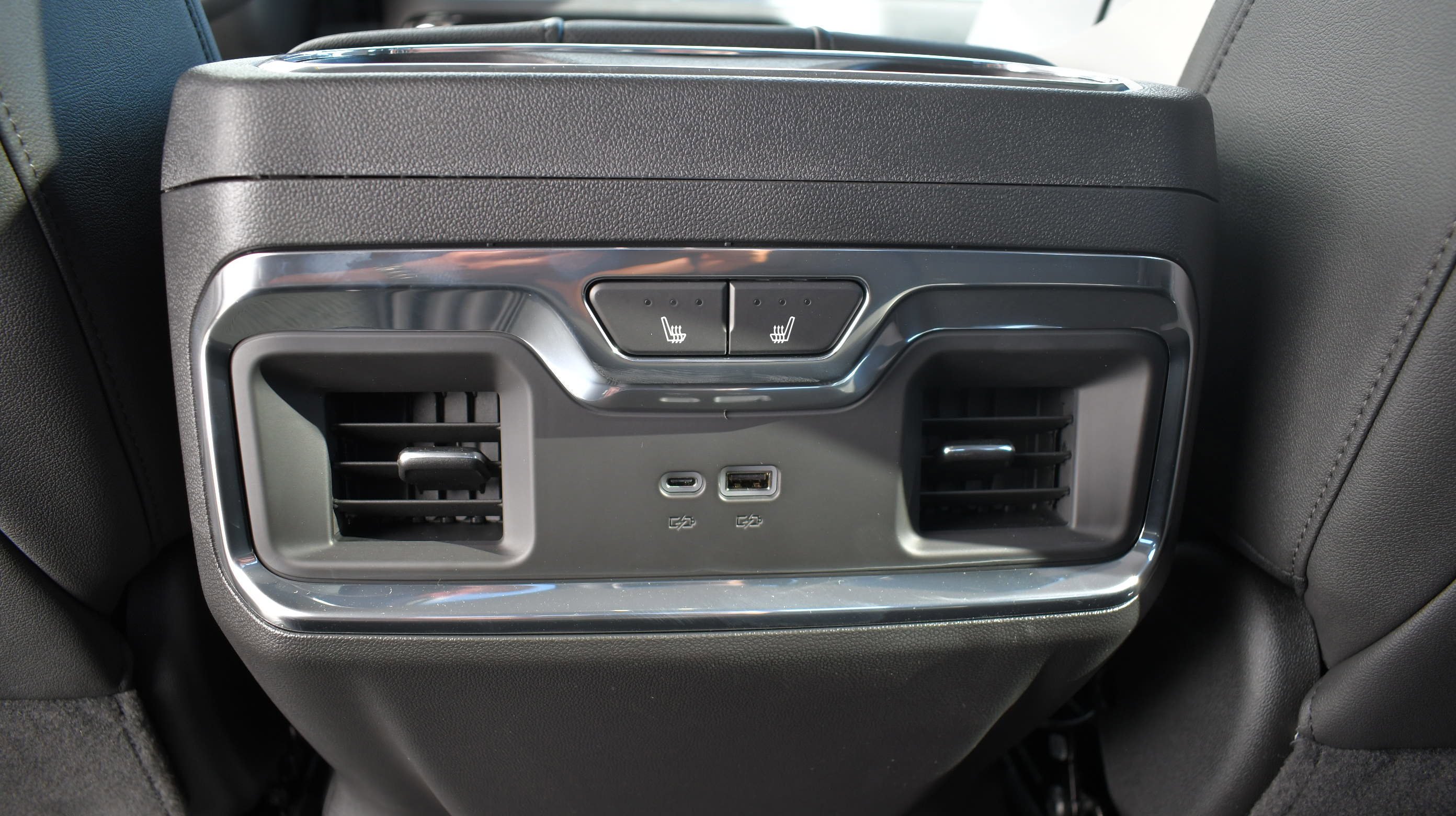 2026 GMC Sierra 1500 SLT - Photo 30