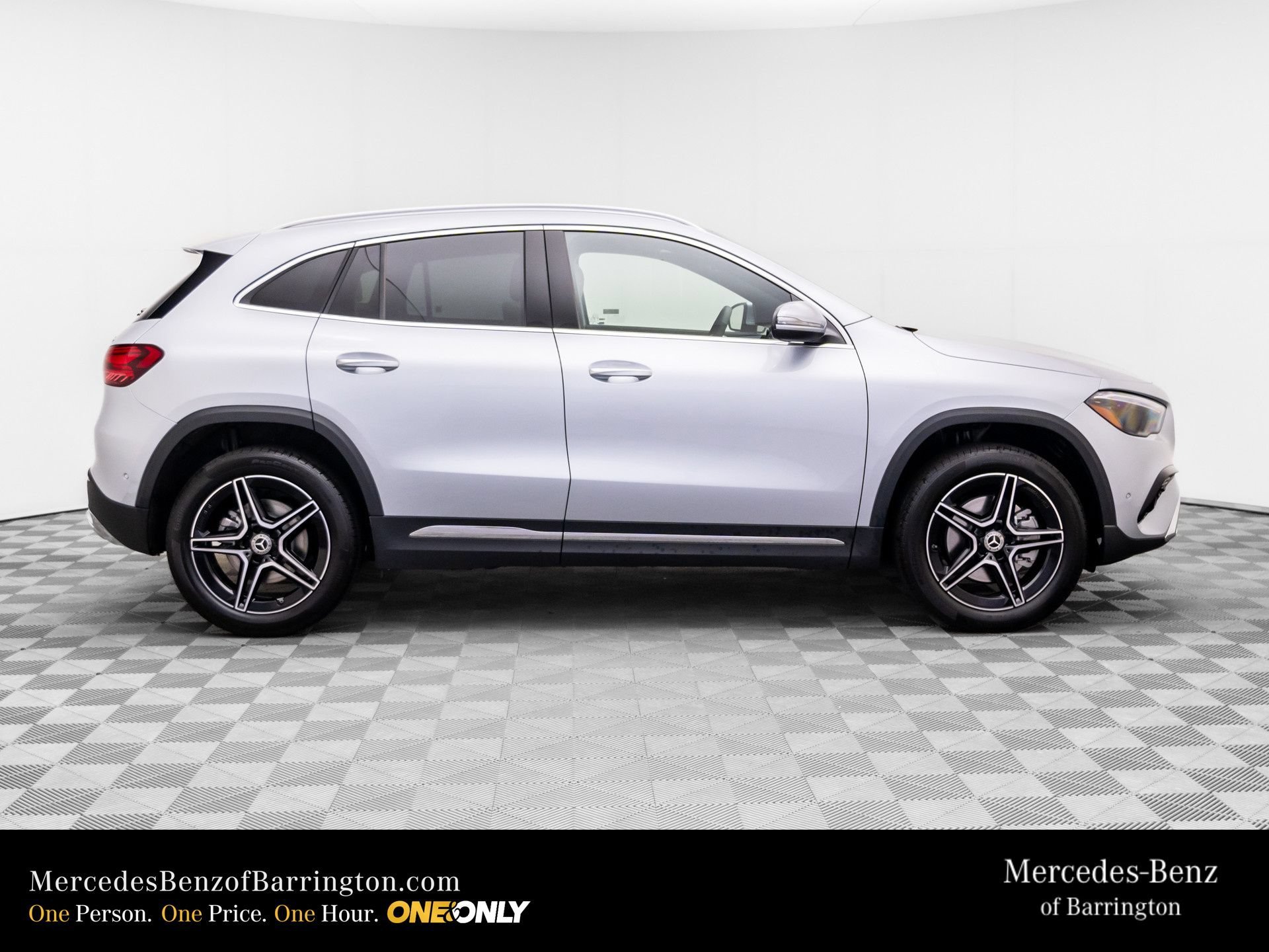 New 2026 Cirrus Silver Metallic Mercedes-Benz GLA 250 image 53