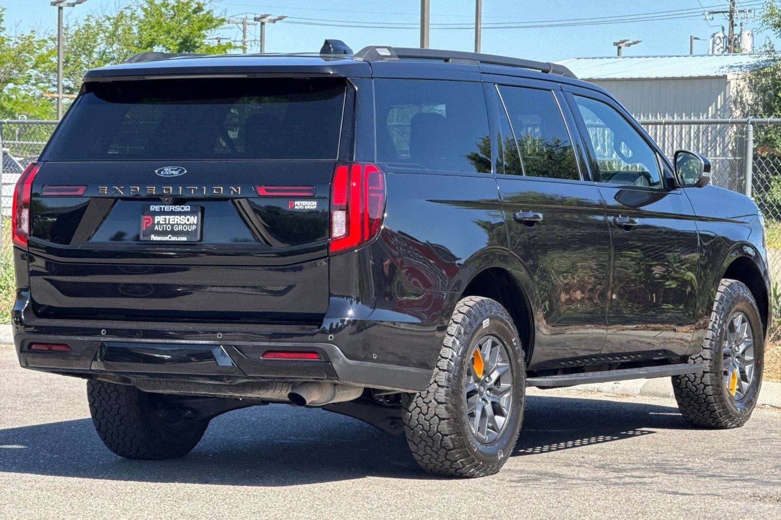 Used 2025  Ford Tremor image 4