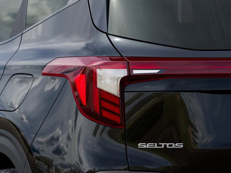 New 2026 Fusion Black Kia S image 11