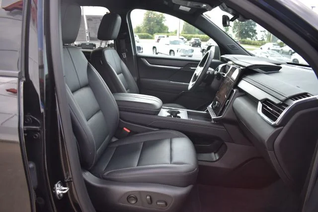 Used 2026 Black GMC Elevation image 21