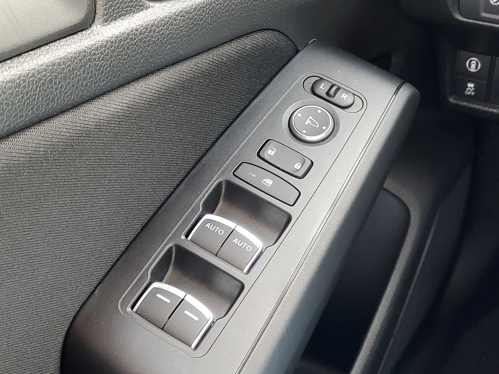 2023 Honda Civic LX - Photo 15