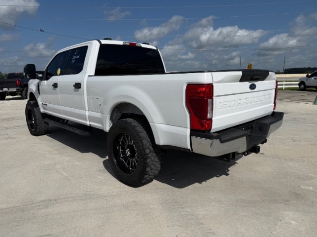 Used 2021 White Ford XLT image 3