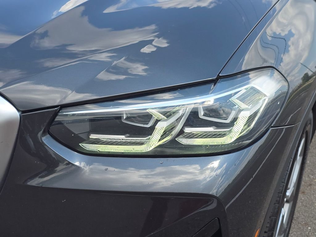 Used 2024 Gray BMW xDrive30i image 15