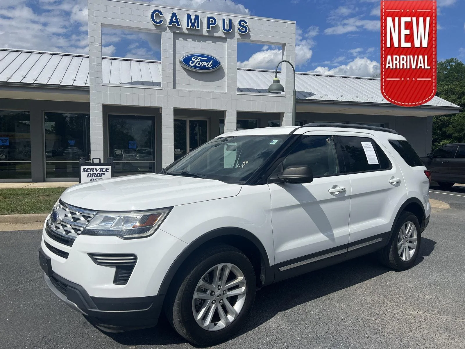 Used 2019 Oxford White Ford XLT image 1