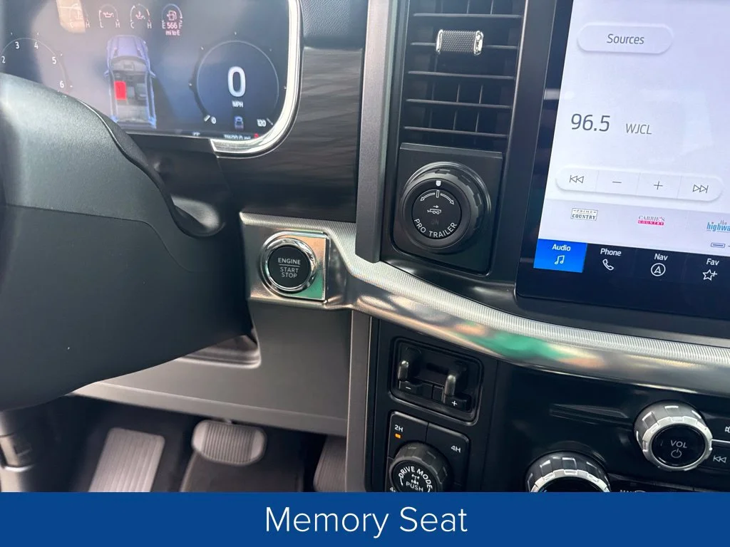 Certified Used 2025 Agate Black Metallic Ford Lariat image 25