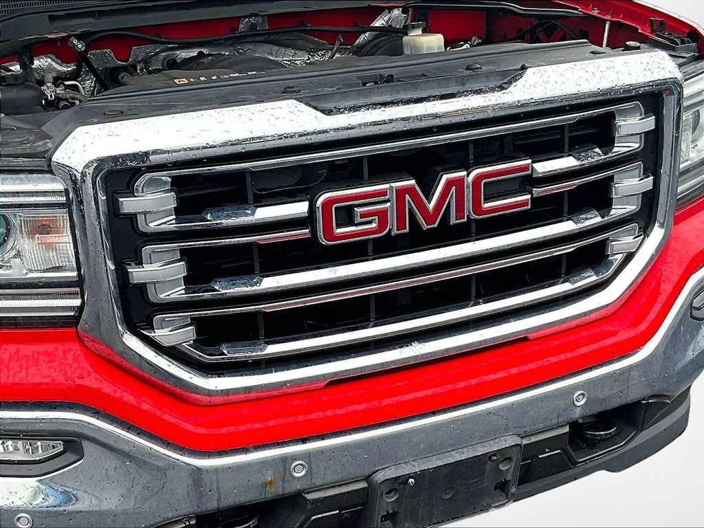 Used 2017 Red GMC SLT image 27