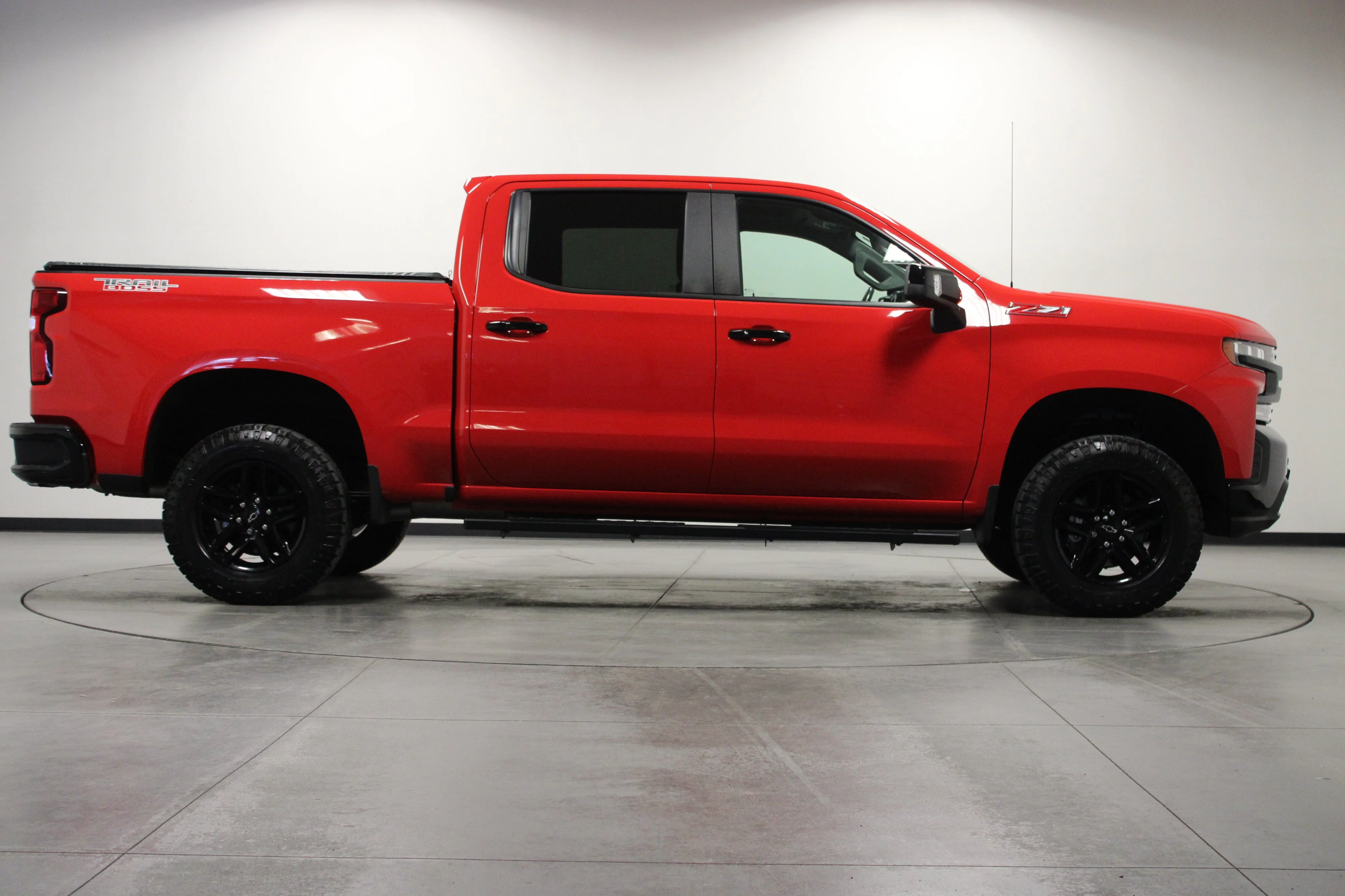 Used 2021 RED HOT Chevrolet LT Trail Boss image 3