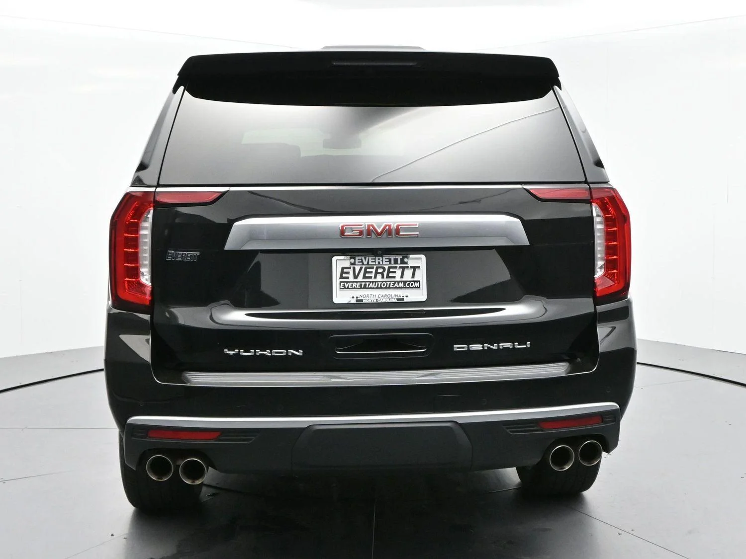 Used 2024 Onyx Black GMC Denali image 6