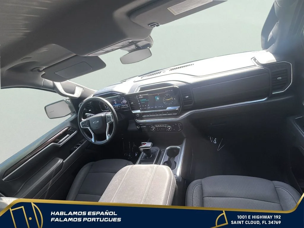 Used 2025 Sterling Gray Metallic Chevrolet RST image 30