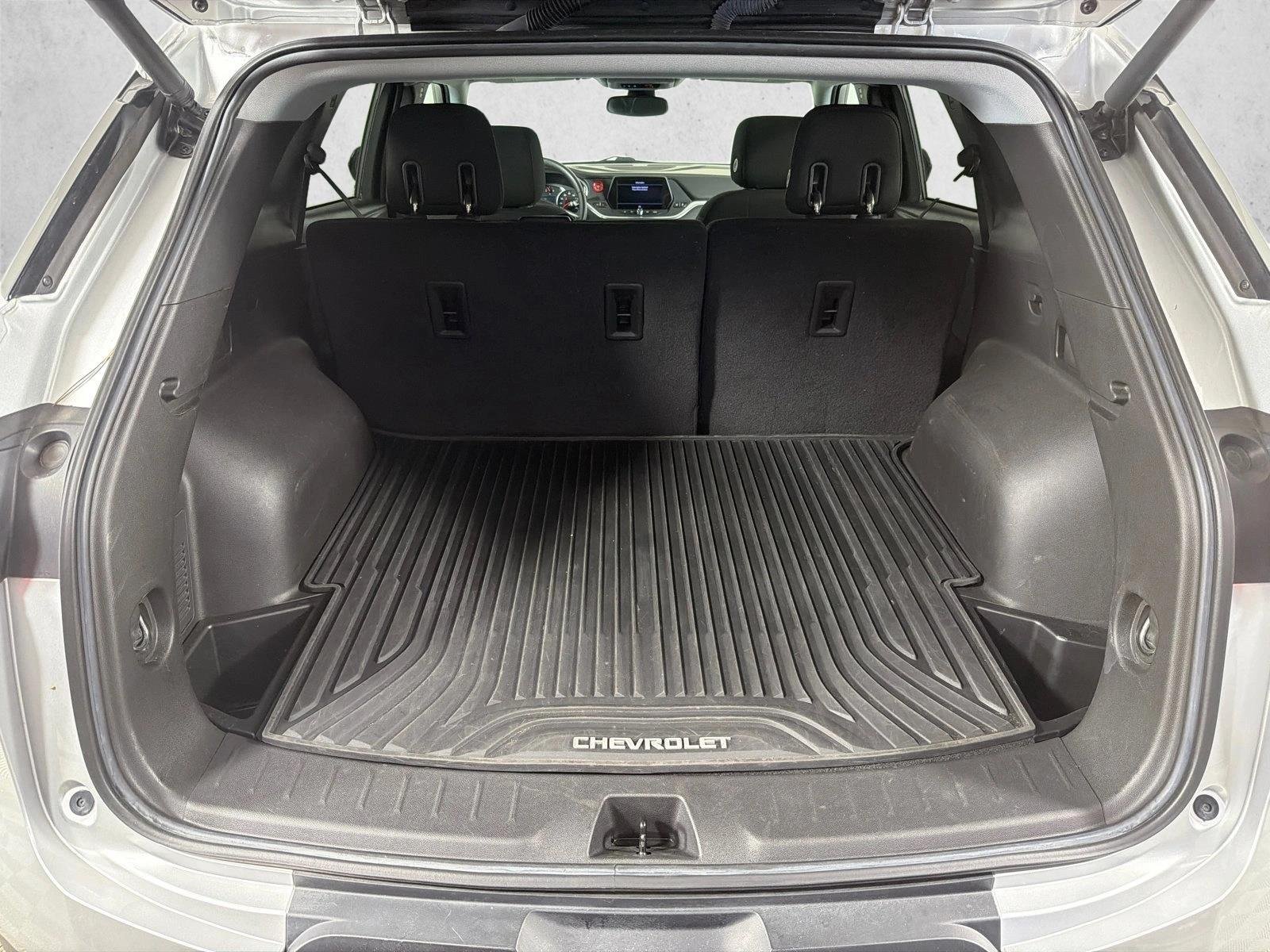 Used 2021 Silver Ice Metallic Chevrolet LT image 18