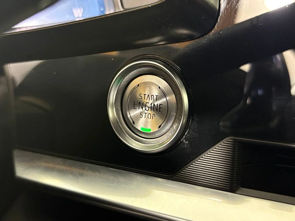 Used 2023 White Chevrolet Stingray image 29