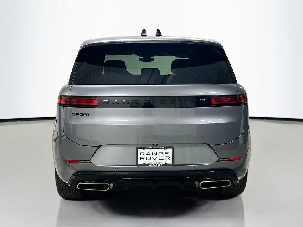 Used 2024 Eiger Gray Metallic Land Rover Dynamic SE image 10