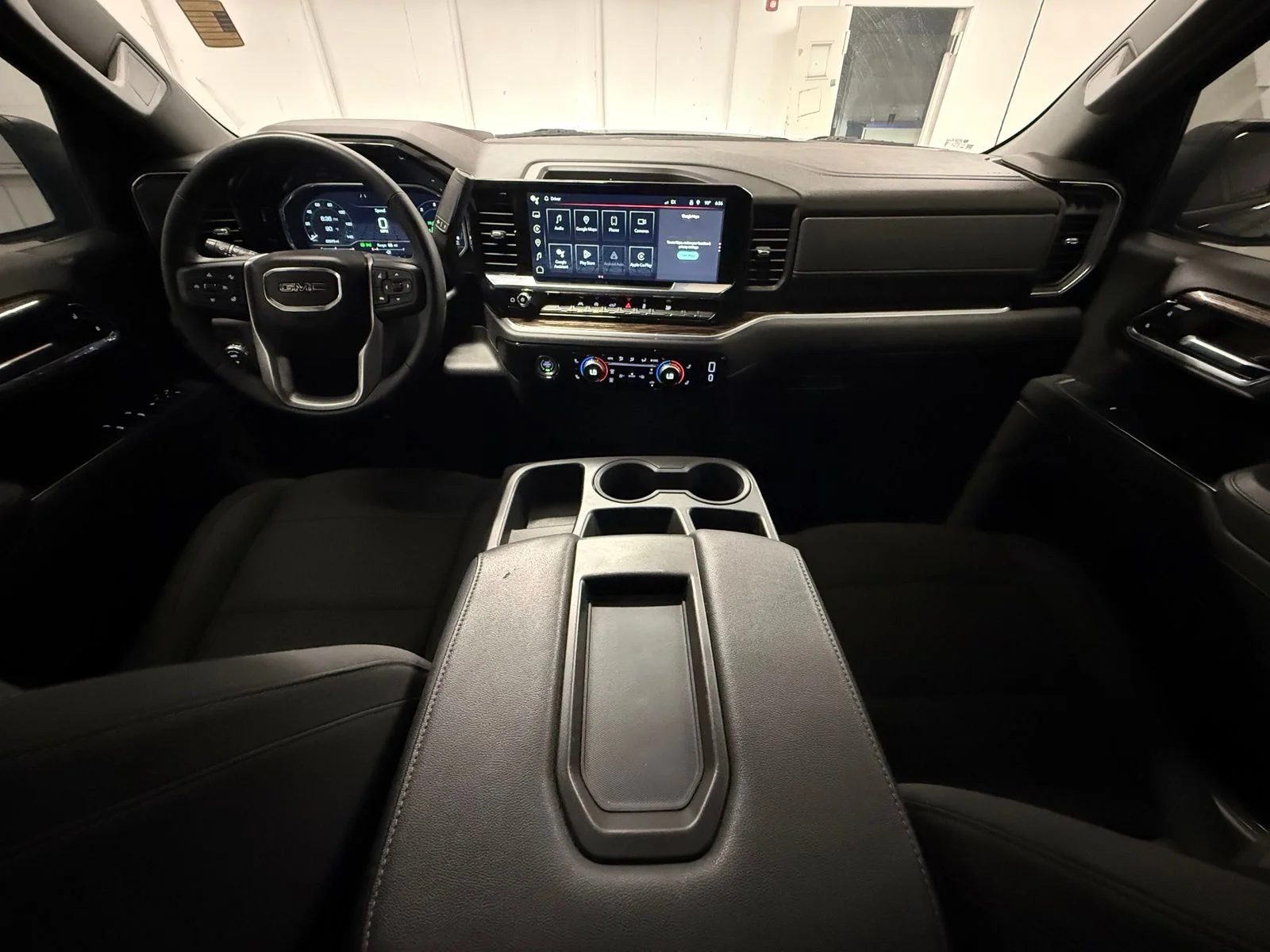 Used 2024 Black GMC Elevation image 14