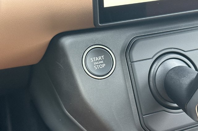 New 2026 Woolstone Green Land Rover X-Dynamic SE image 22